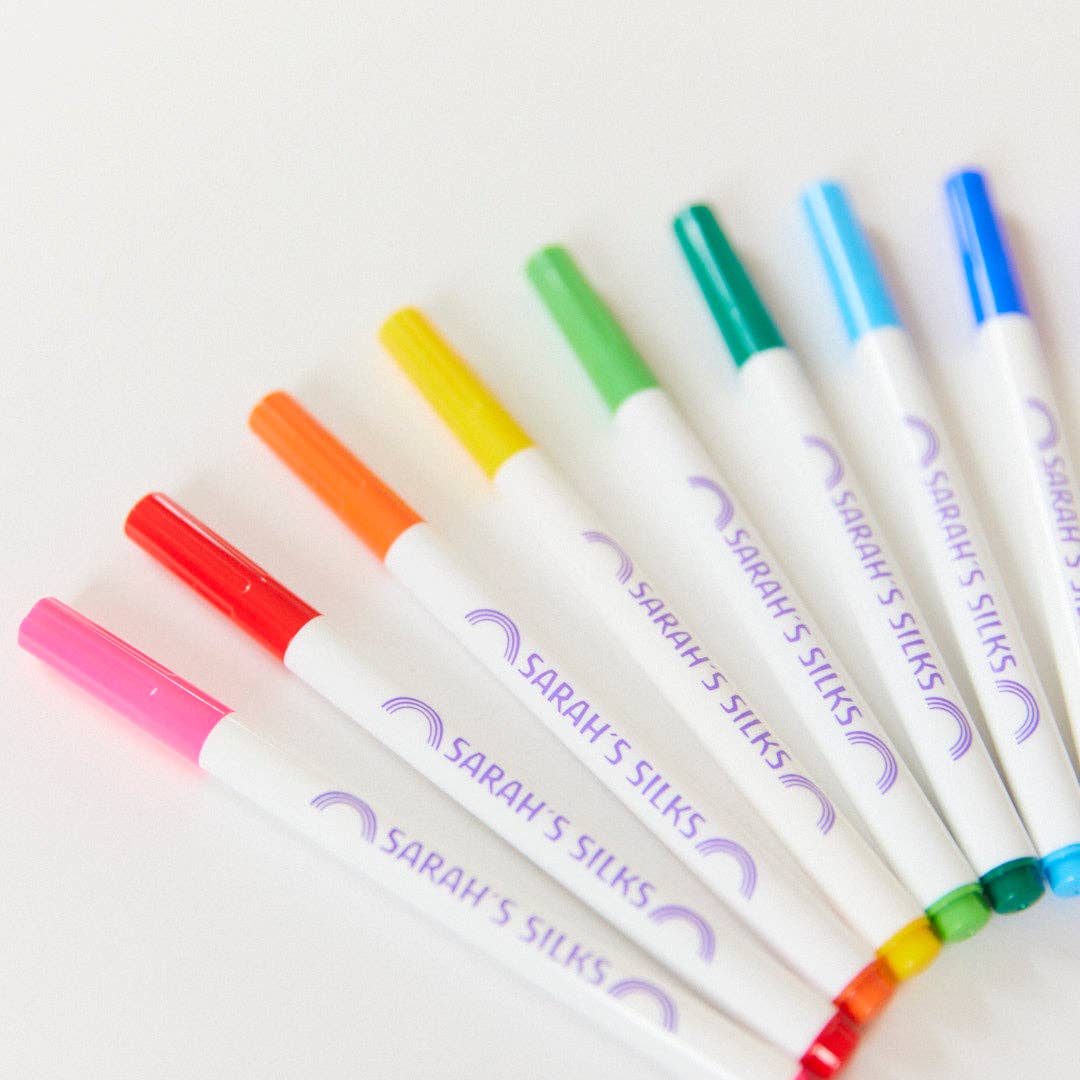 Doodle Coloring Seek & Find & Playsilk Markers