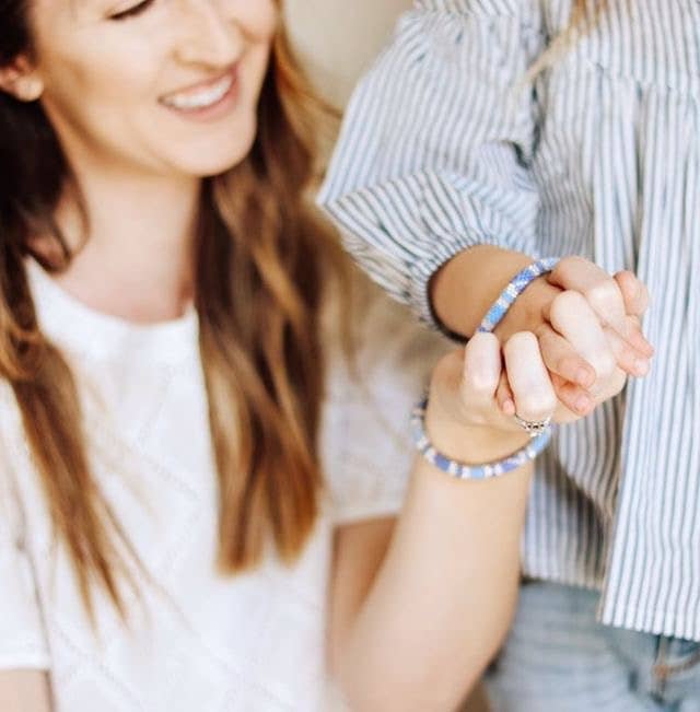 Mommy & Me Roll-On® Bracelets Finger Paint - Set of 2