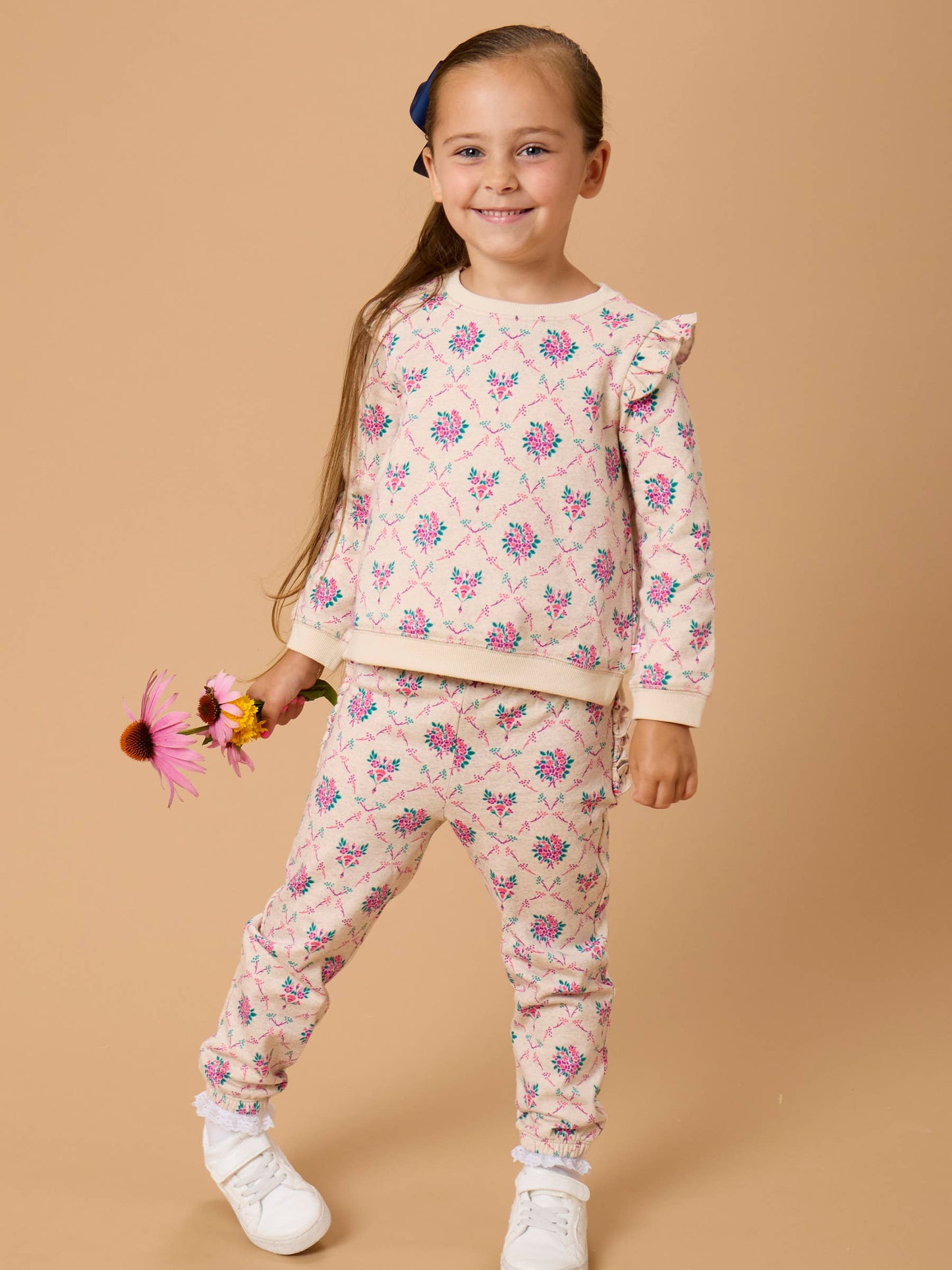 Toddler Girls Heather Oatmeal Bouquets Flutter Sweatshirt Jogger Set with Signature Rear Ruffles