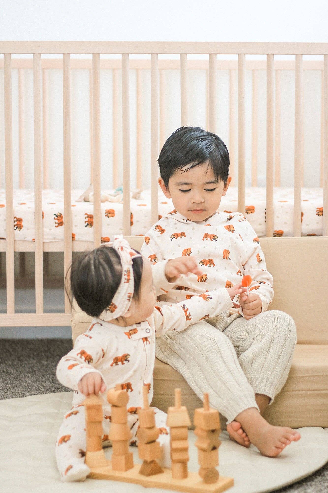 Brown Bear | Kids' Organic Raglan Hoodie