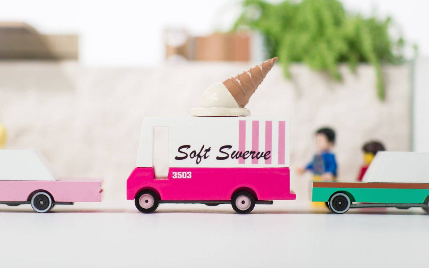 Candylab Toys - Ice Cream Van